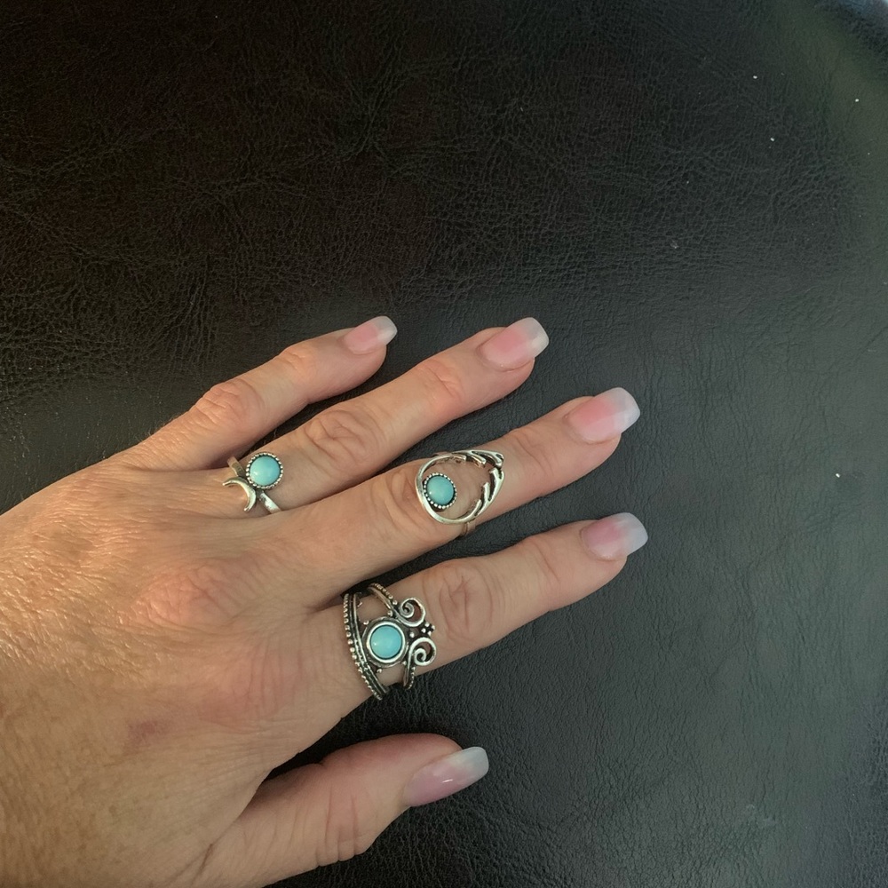 3 piece set. Sizes 5,6,7